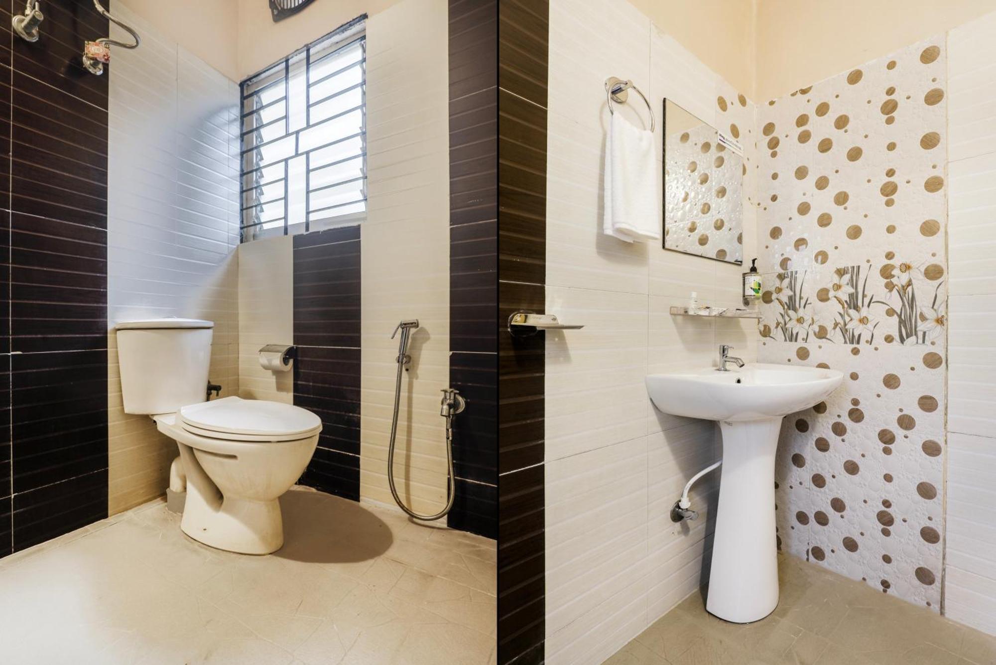 Treebo Urban Oasis Inn Guwahati Ngoại thất bức ảnh